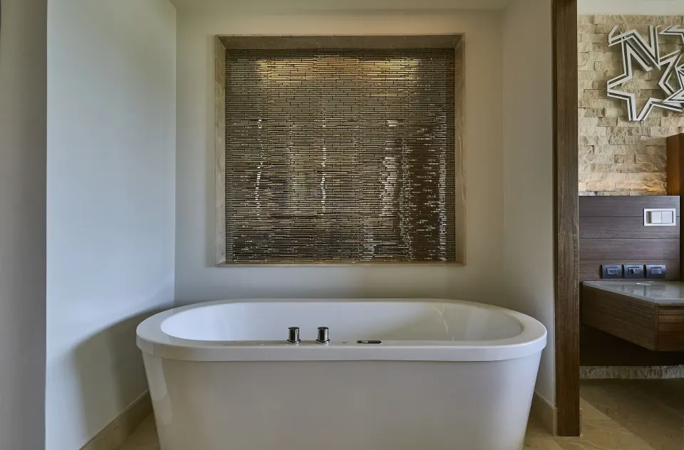 Star Class Director's Suite soaking tub beside the bedroom at Planet Hollywood Costa Rica.
