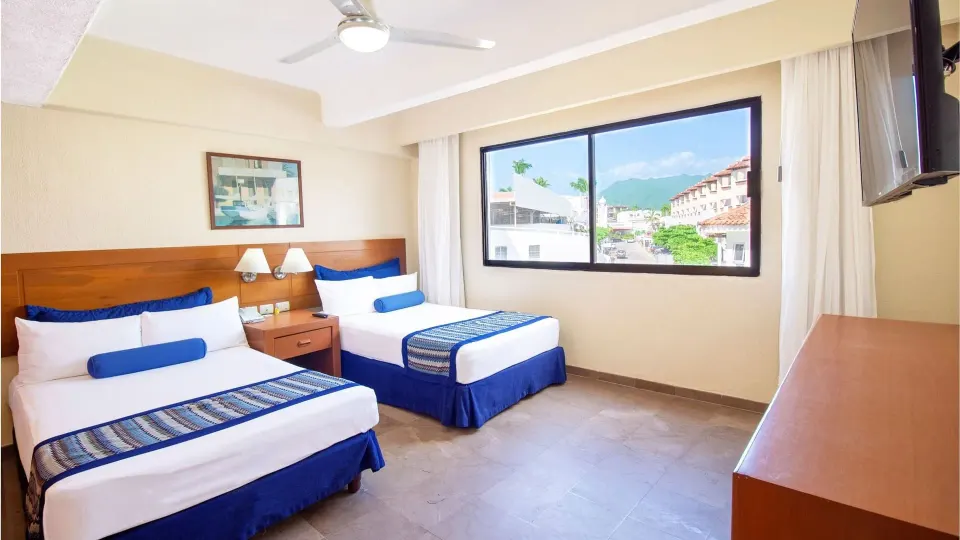 2 Bedroom Family Suite Official 5