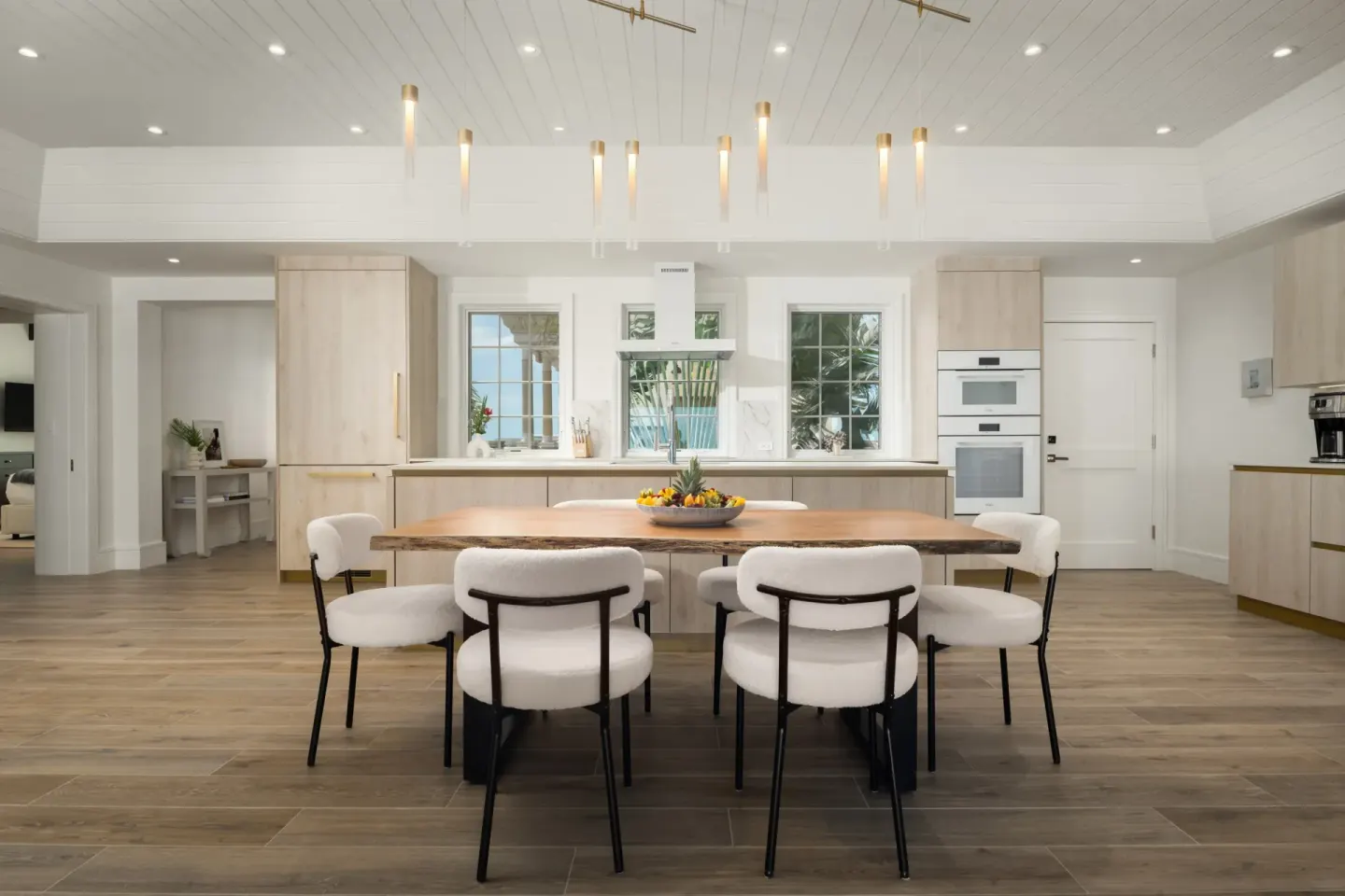 Penthouse Ocean Front Five Bedroom Suite Official 4