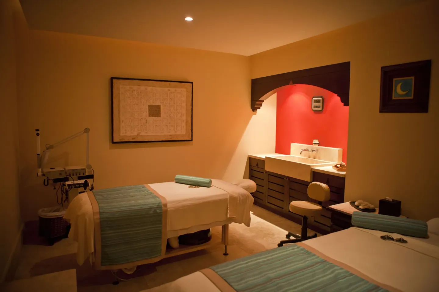 Massage tables in a treatment room at Pueblo Bonito Montecristo Luxury Villas.