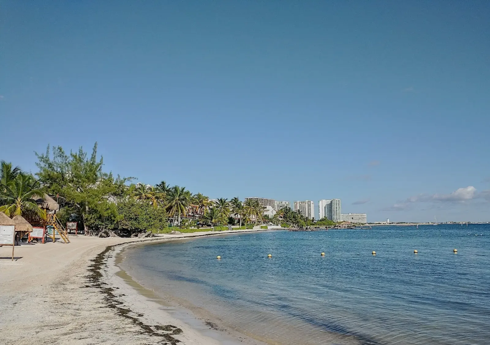 Las Perlas Beach 1 Min Drive