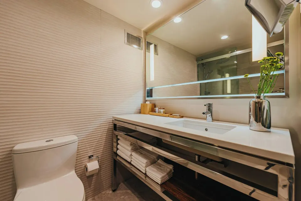 Executive Suite bathroom vanity at Renaissance Wind Creek Aruba Resort.