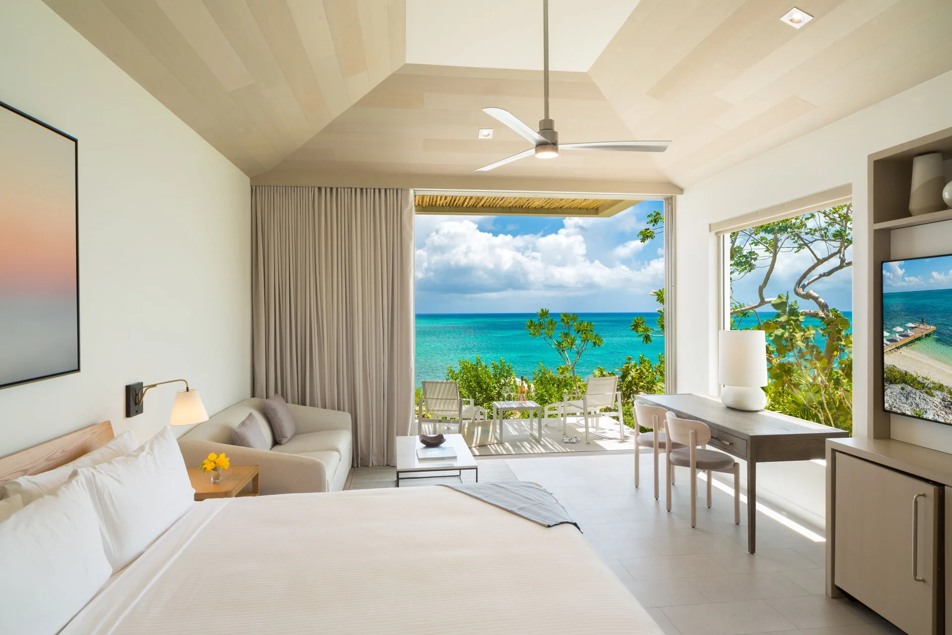 Ocean View Ridge Studio bedroom with terrace and sea view at Rock House.