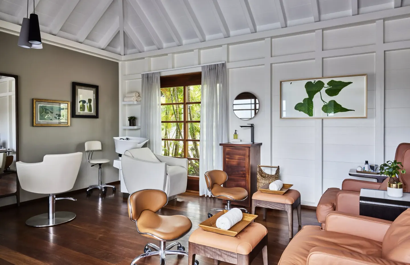 Salon treatment room with chairs and wash basin at Rosewood Le Guanahani St Barth.