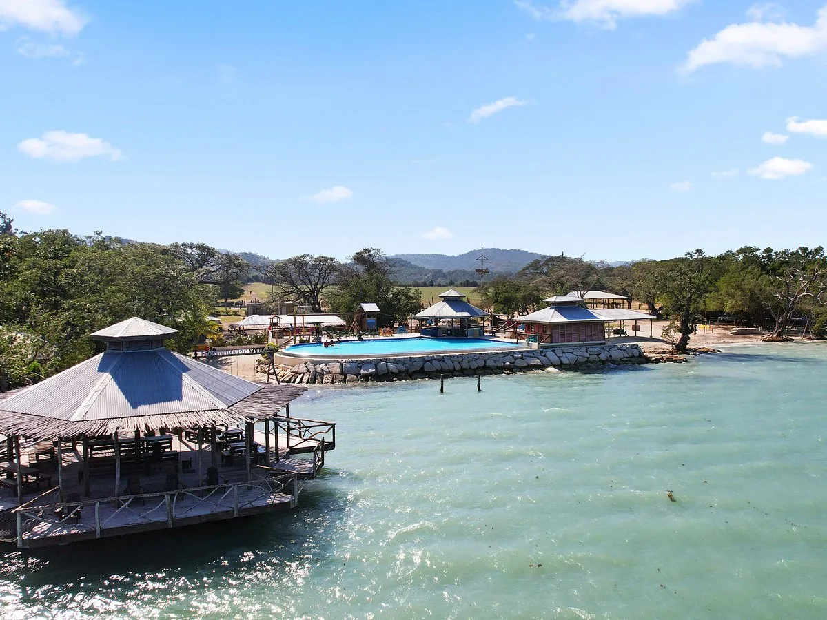 Chukka Ocean Outpost At Sandy Bay 15 Min Drive
