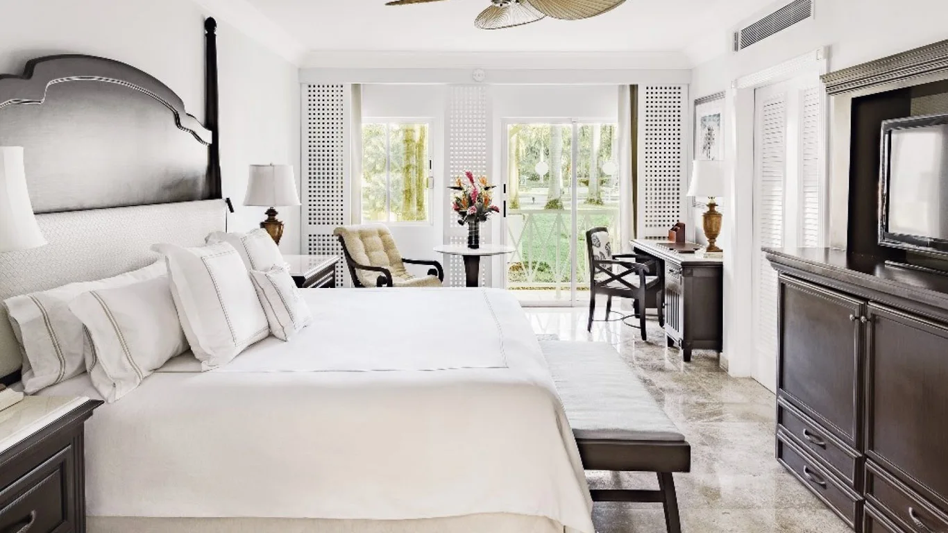 Luxury Sunrise Room Official 1