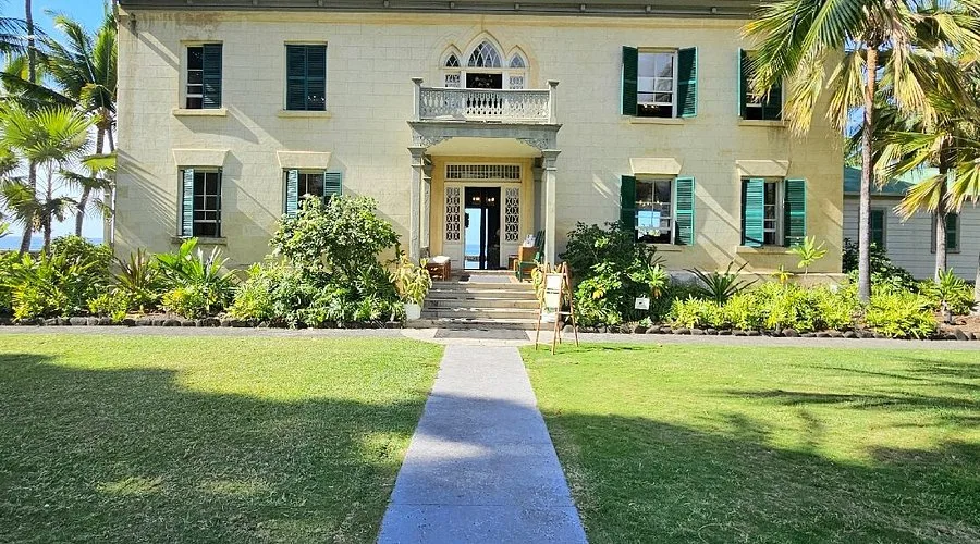 Hulihee Palace 15 Min Walk