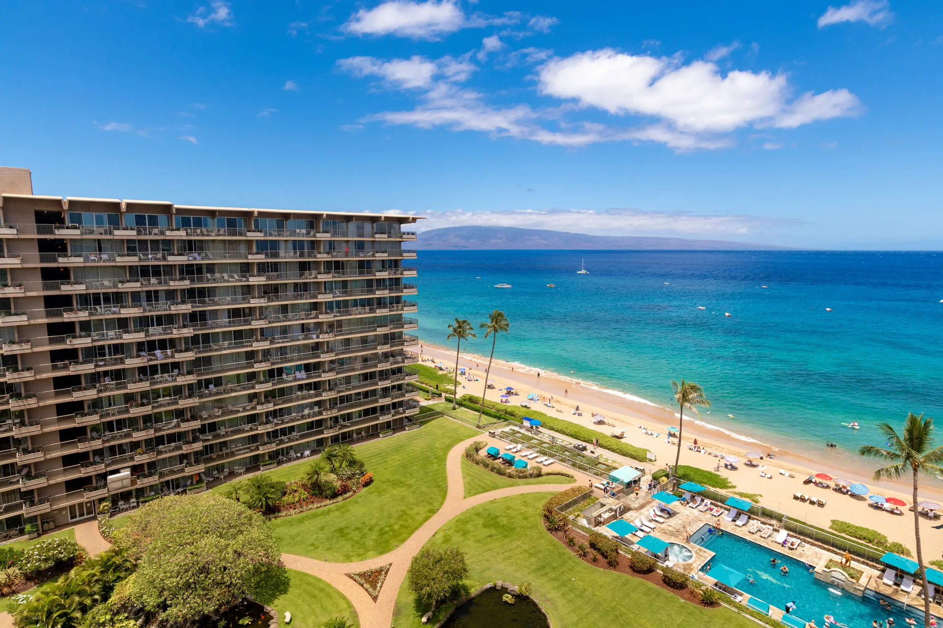 The Whaler Resort Kaanapali Beach condo resort with ocean views and Whalers Village access