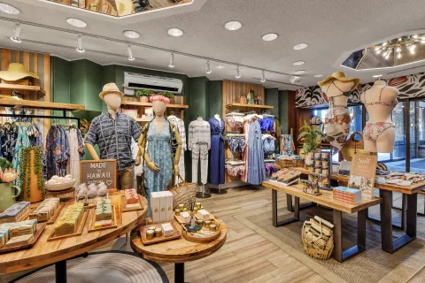 Resort boutique with clothing, swimwear, hats, and gifts at Royal Lahaina Resort & Bungalows.