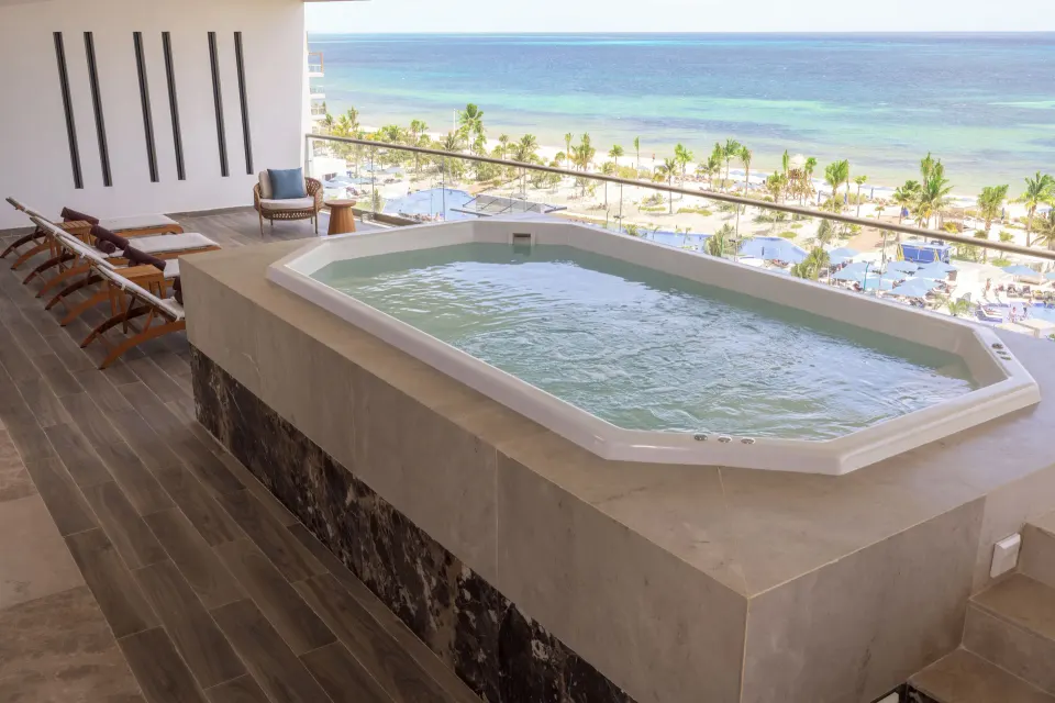 Private terrace plunge pool in a Chairman suite at Royalton Splash Riviera Cancun.