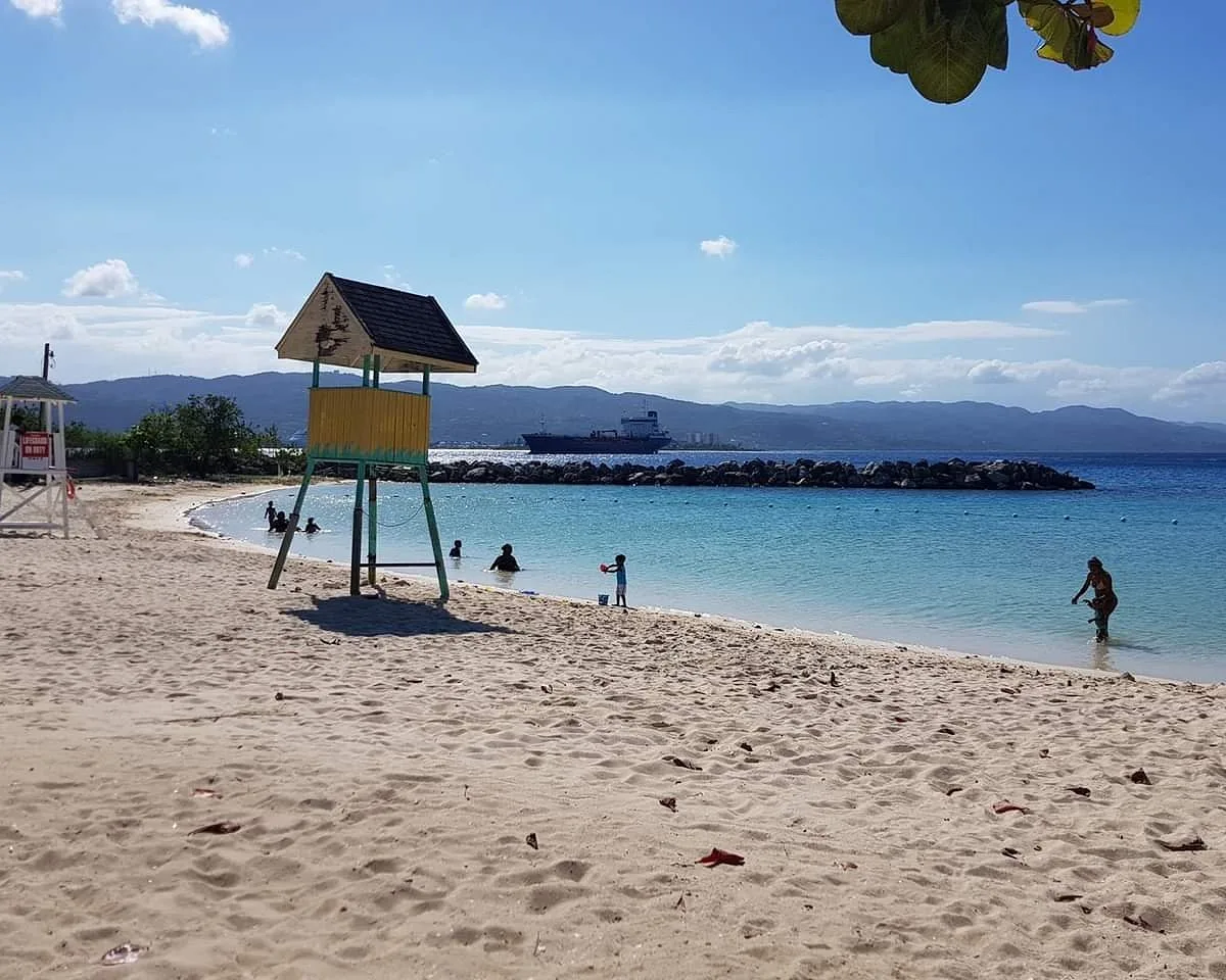 Walter Fletcher Beach 15 Min Walk
