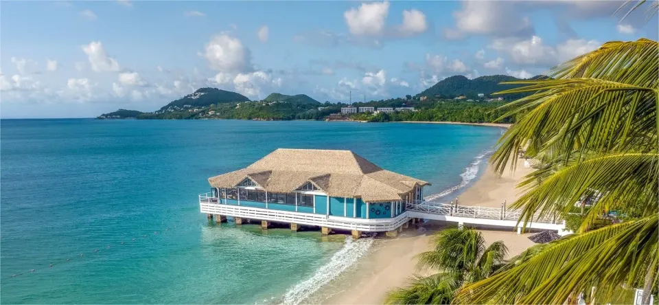 Beachfront Crystal Lagoon Swim Up Butler Room W Patio Tranquility Soaking Tub Official 5