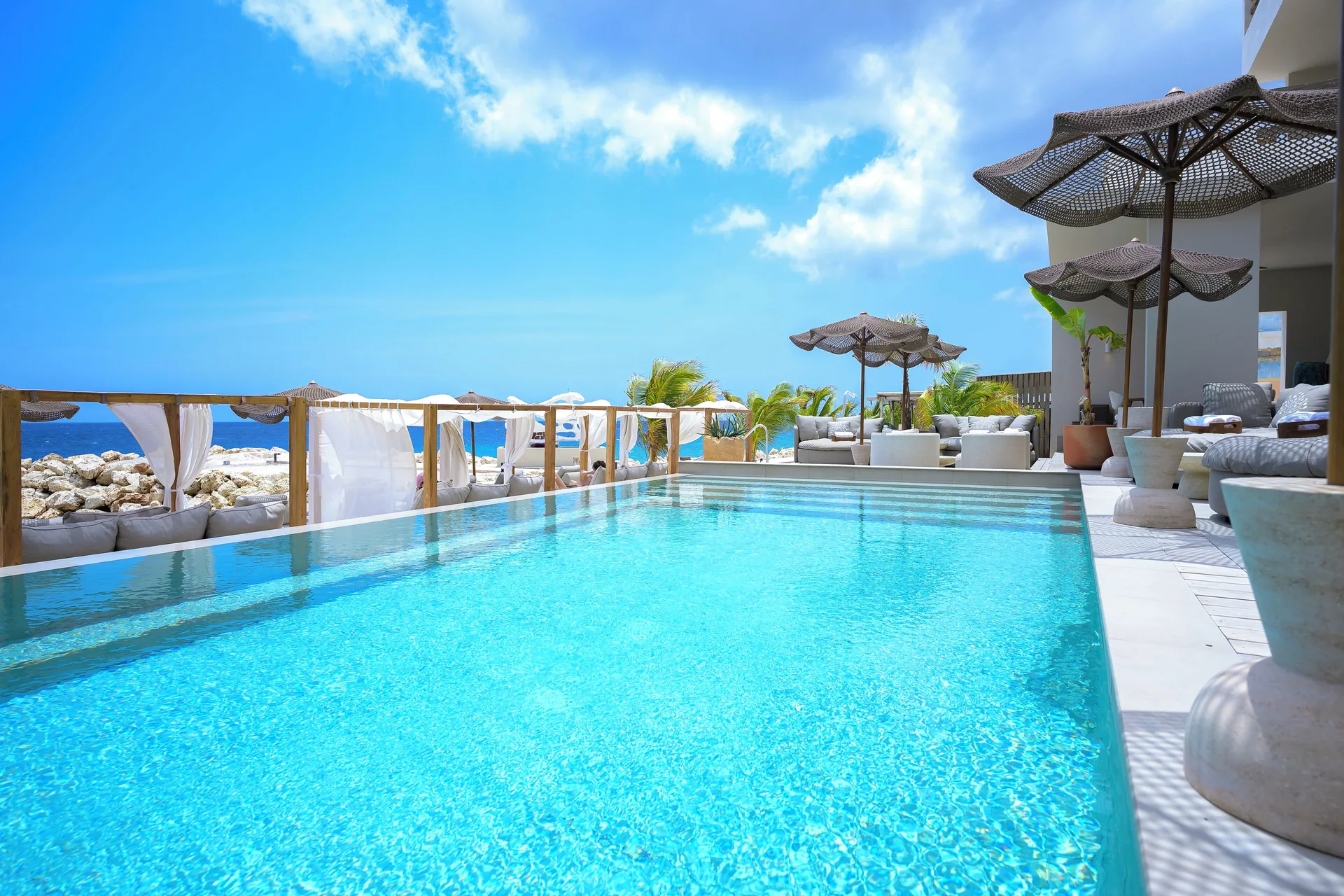 Art Hotel Curacao resort