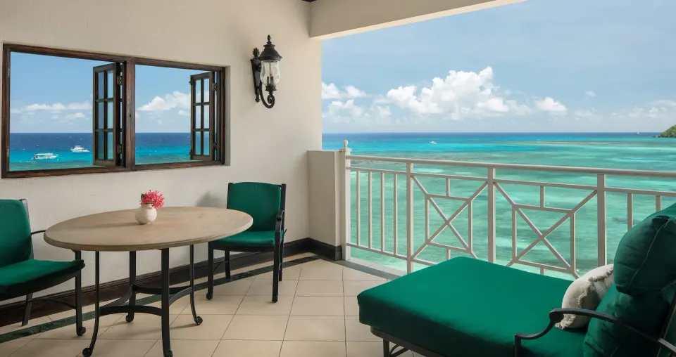 Governor General Oceanfront One Bedroom Butler Suite Official 1