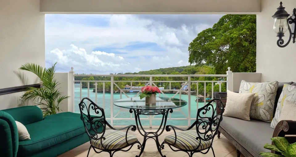Imperial Oceanfront One Bedroom Butler Suite Official 1
