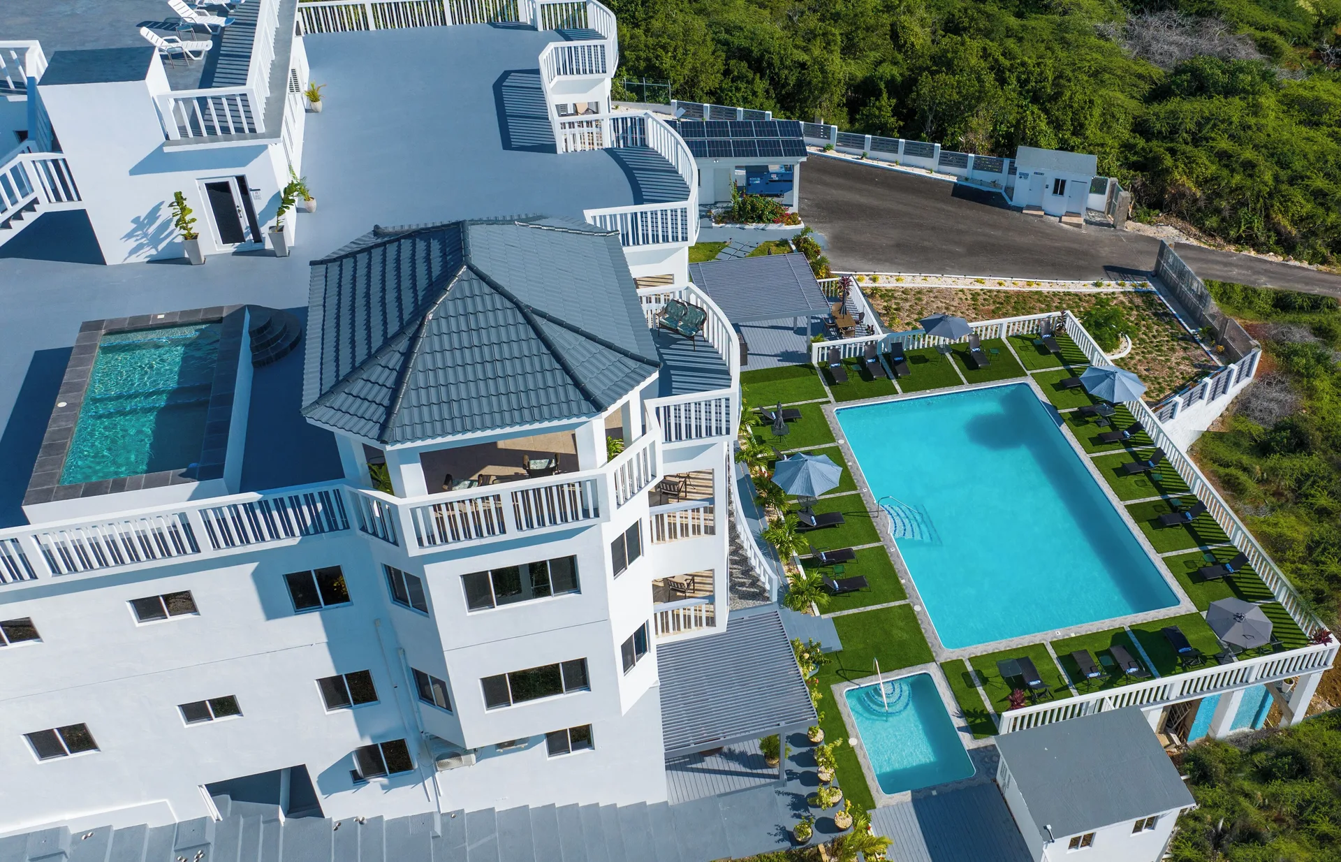 Majestic Heights Bed & Breakfast Jamaican hillside B&B with quiet views and personal style