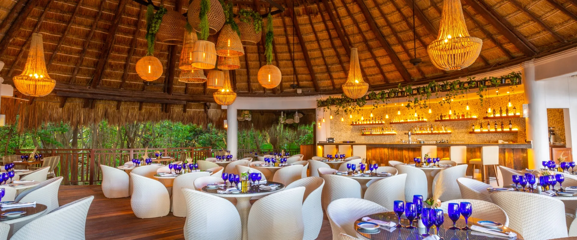 Las Máscaras at Sandos Caracol Nature Resort & Water Park
