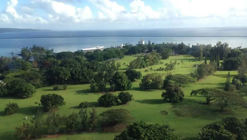 Naniloa Country Club 10 Min Walk
