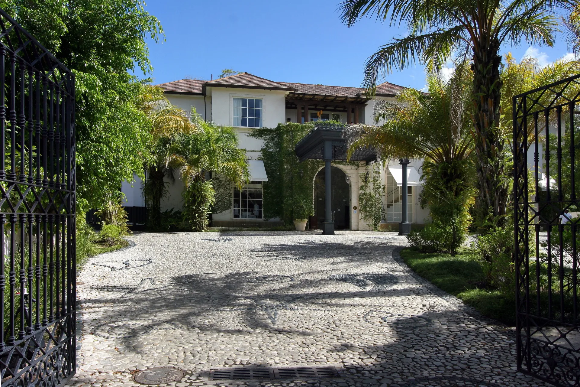 Casa Colonial Beach & Spa luxury boutique beachfront resort with elegant suites and spa