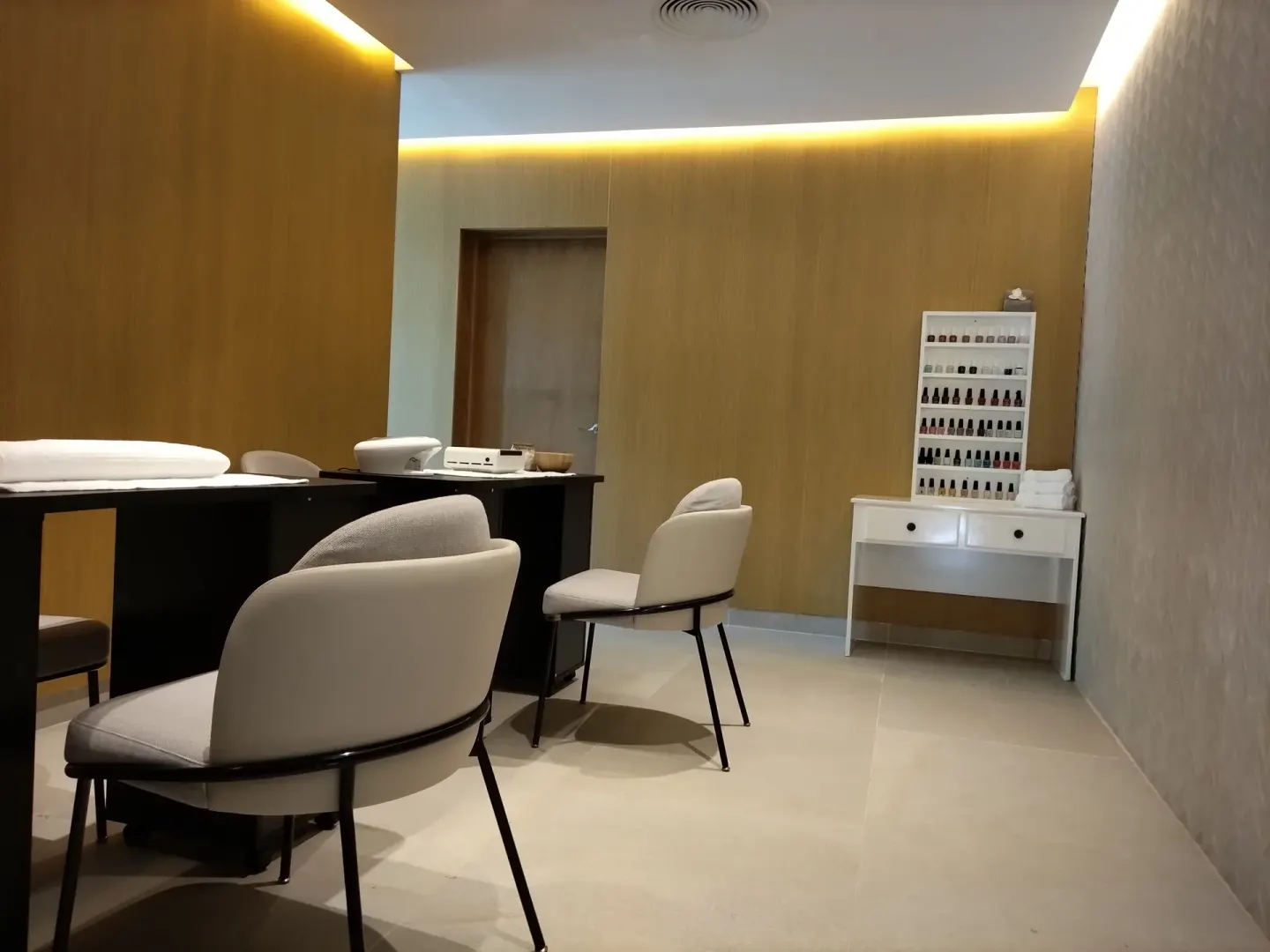Nail and beauty treatment room with chairs at Senator Puerto Plata.