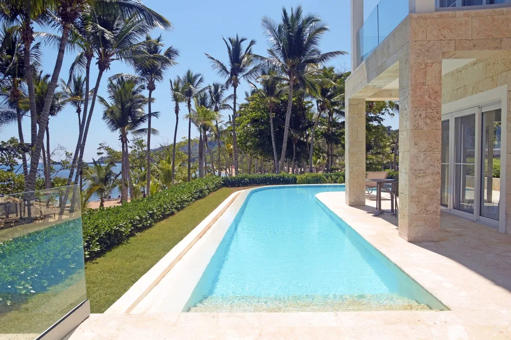 Senator Presidential Suite Private Pool Official 5