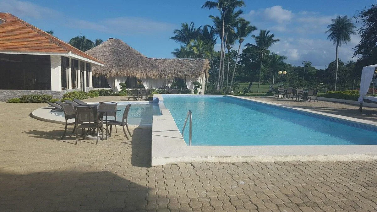 Los Mangos Golf Course 10 Min Drive
