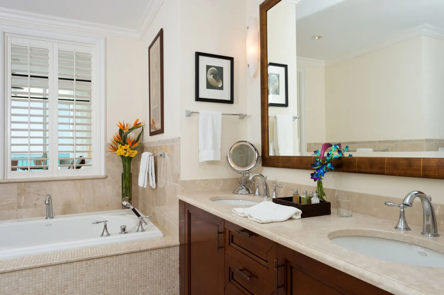 Junior Suite Oceanfront bathroom with soaking tub at Seven Stars Resort & Spa.