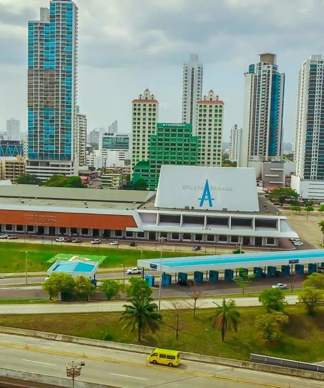 Atlapa Conventions Center 1 Min Walk