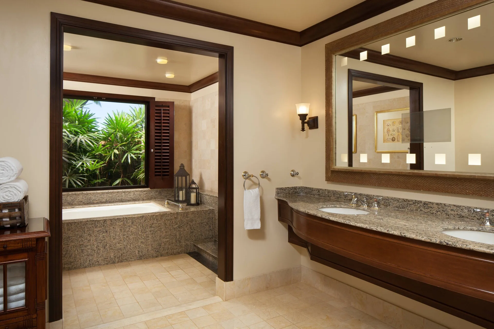 Ali'i Presidential 1 Bedroom Suite Black Rock View Oceanfront luxury bathroom at Sheraton Maui Resort & Spa with upscale finishes and oceanfront views.