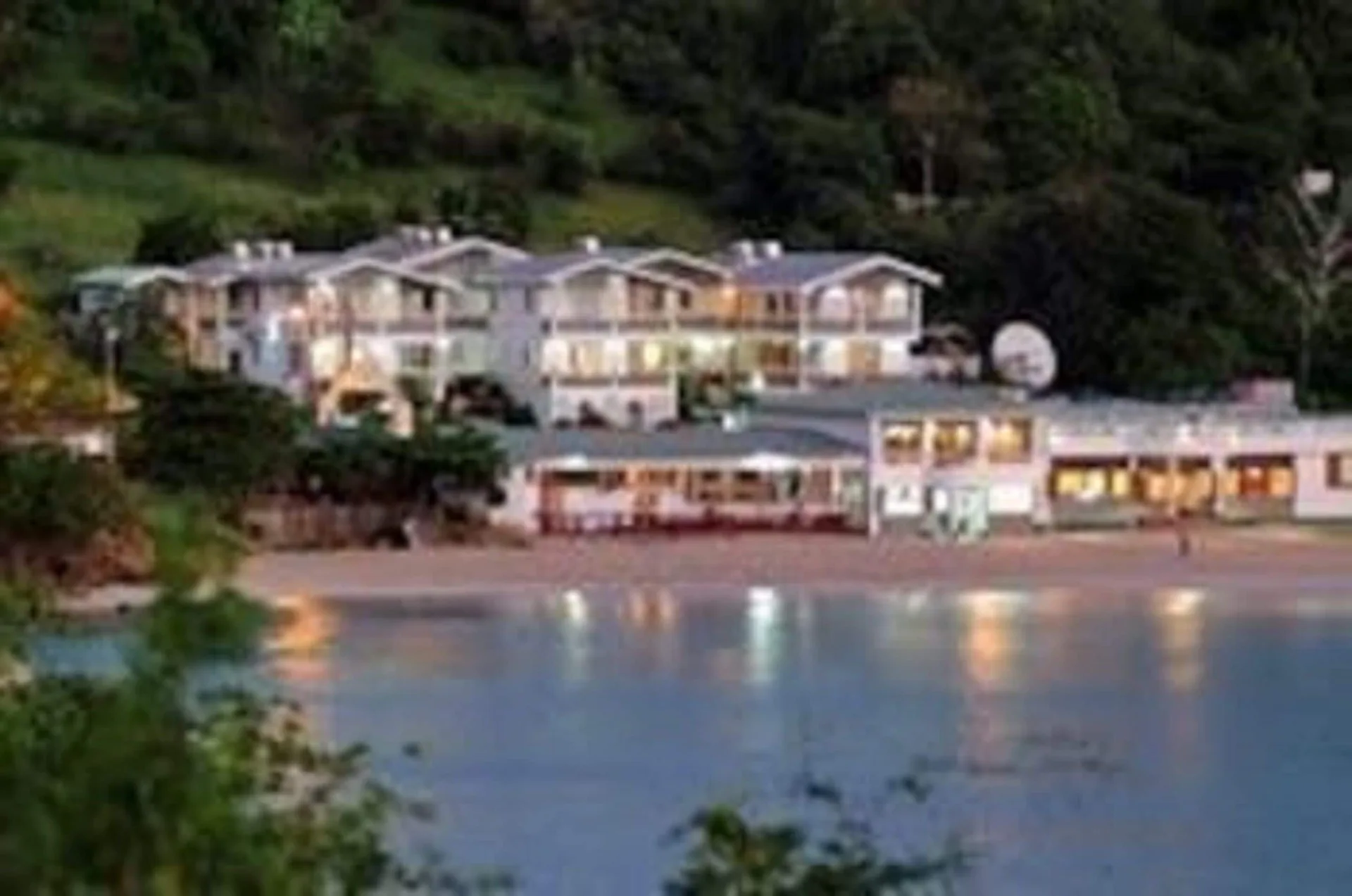 Gem Holiday Beach Resort Grenada beachfront apartment hotel on Morne Rouge Bay with relaxed style