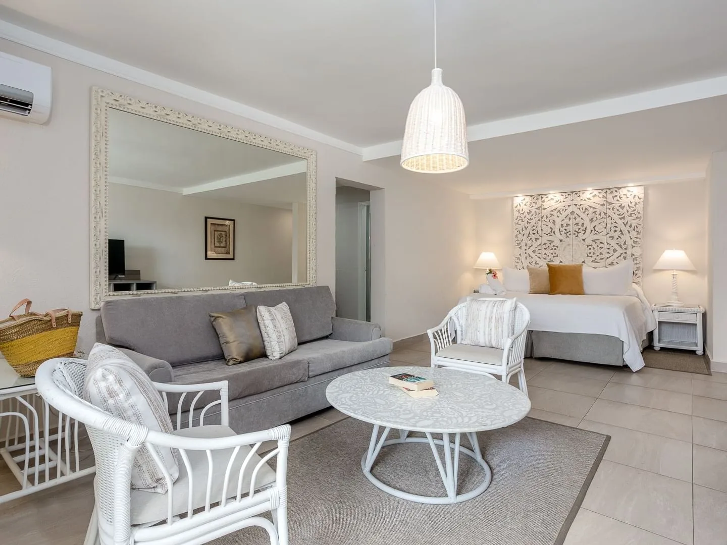 Deluxe Signature Room Official 2