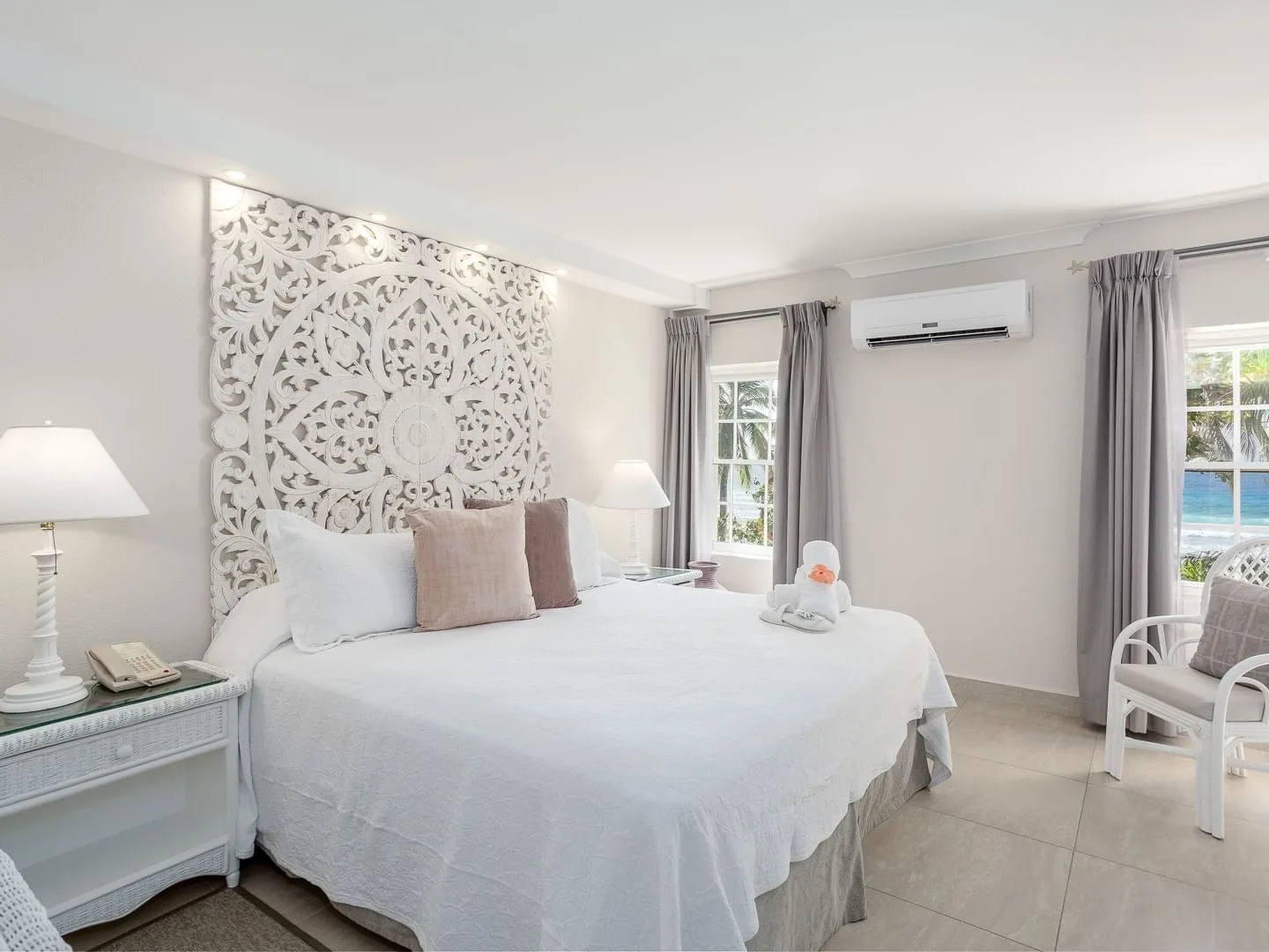 Oceanfront Family Suite Official 1