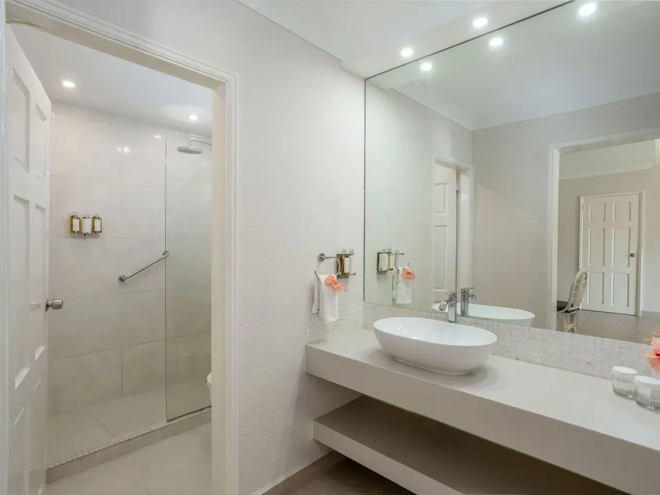 Oceanfront Family Suite Official 3