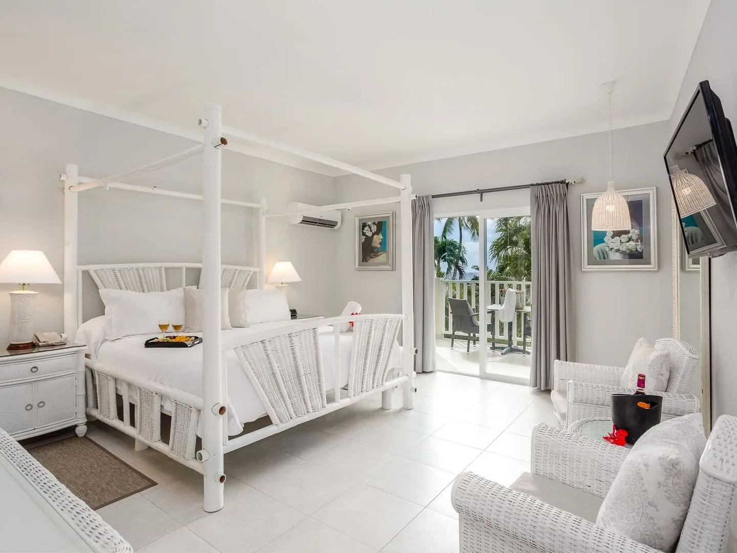 Oceanfront Honeymoon Suite Official 2