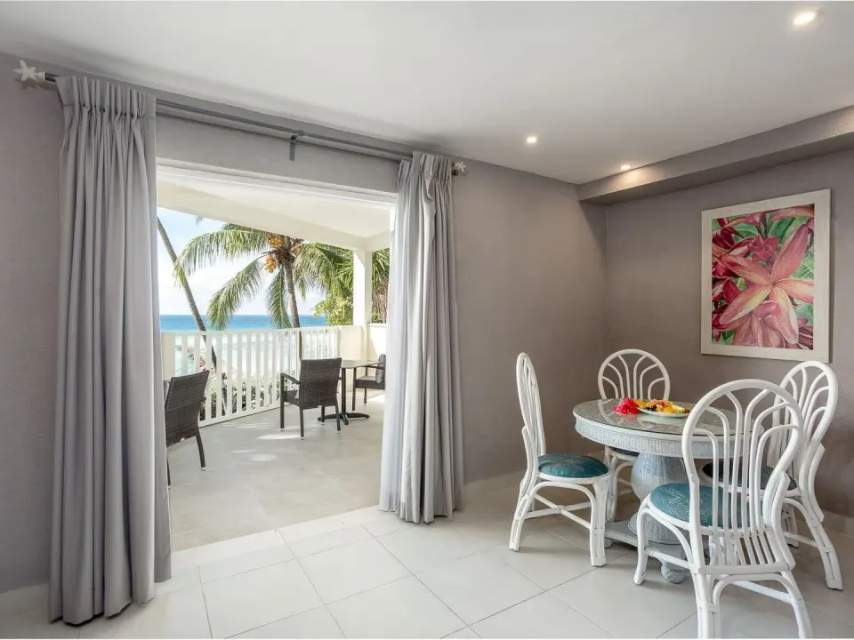 Two Bedroom Oceanfront Suite Official 4