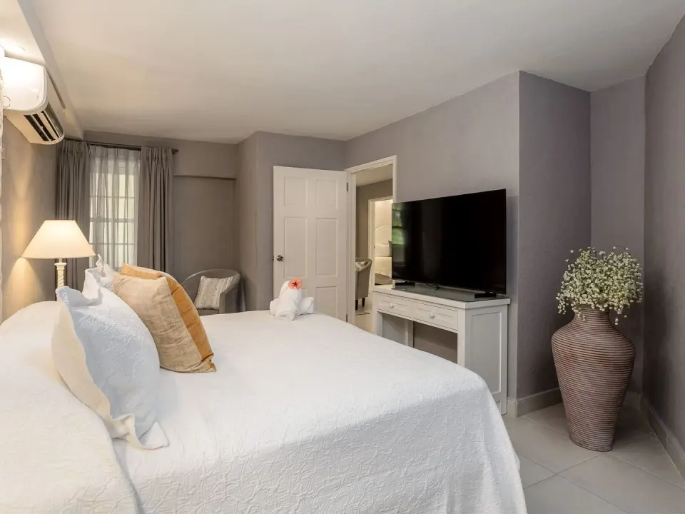 Two Bedroom Suite Official 4