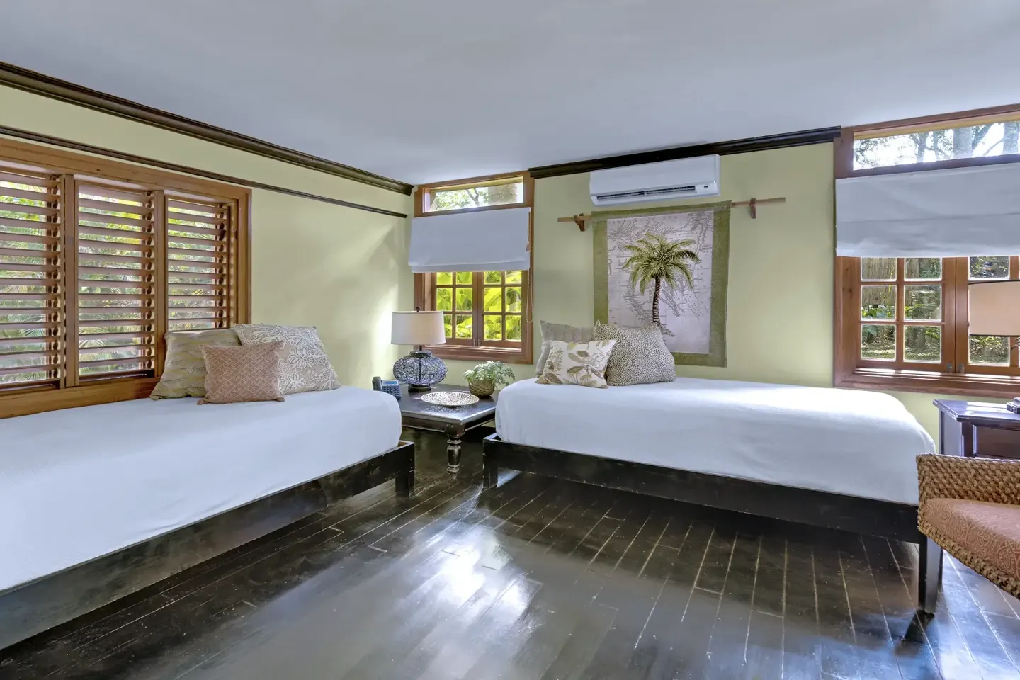 One Bedroom Treetop Suites Official 2