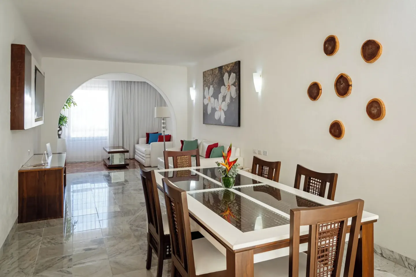Suite dining and lounge area at Sunset Marina Resort & Yacht Club.