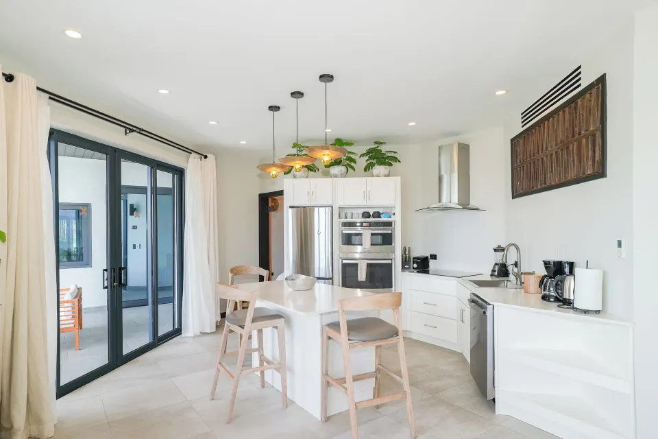 Seastar kitchen and breakfast island at Tamarind Hills Resort & Villas.