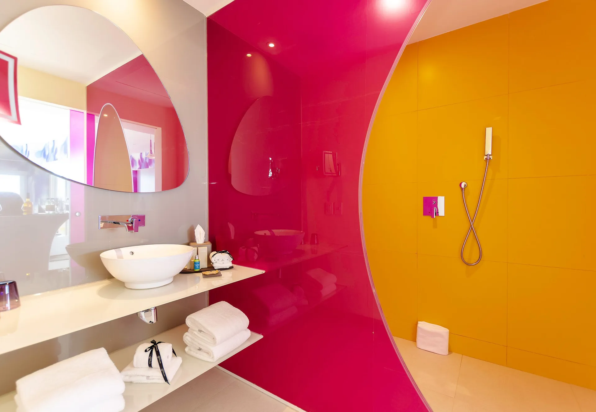 Oceanfront Master Suite shower and vanity at Temptation at The Tower Cancún.