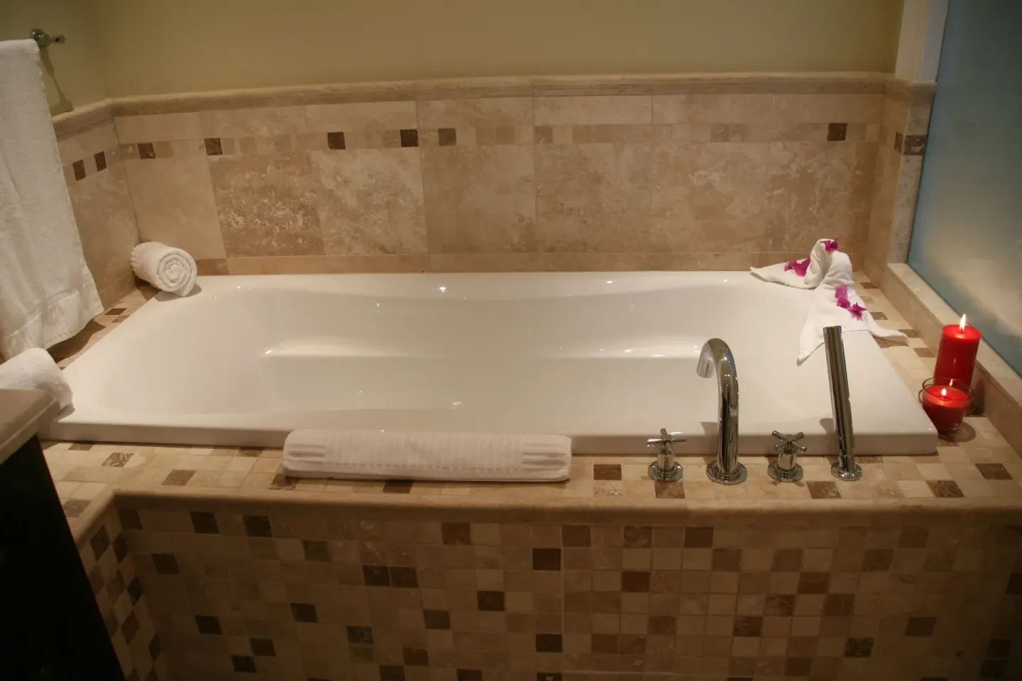 3 Bedroom Penthouse soaking tub with tile surround at The Atrium Resort.