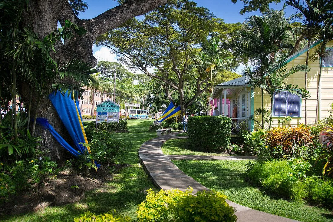 Chattel Village 10 Min Walk