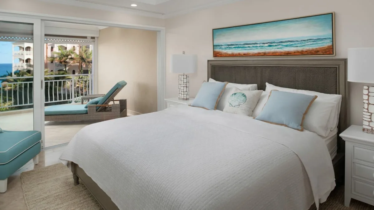 Two Bedroom Contemporary Penthouse Rooftop Pool Official 3