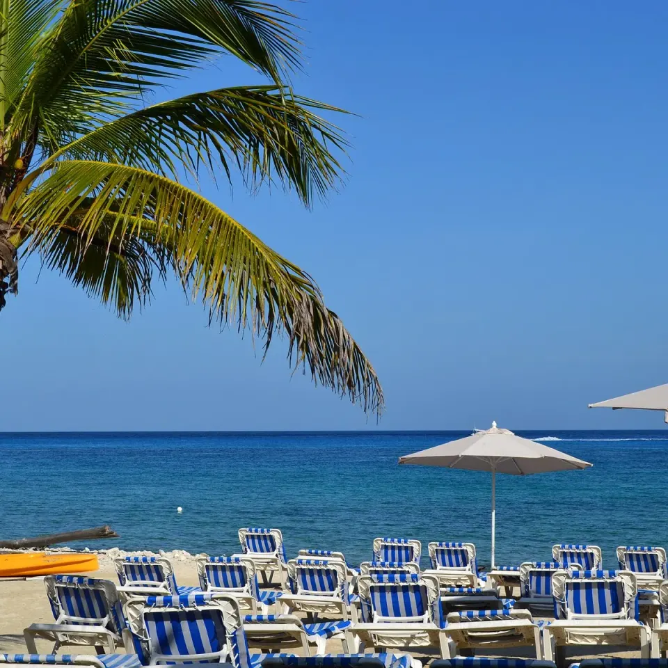 Uvas Beach