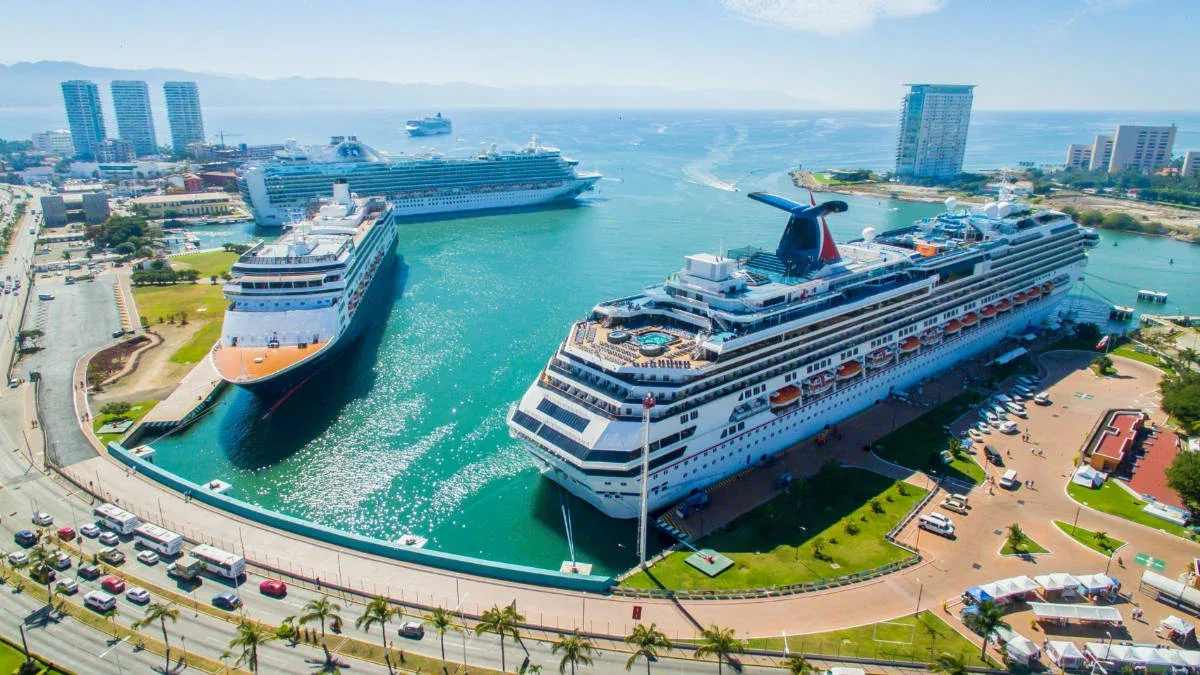 Cruise Ship Pier 10 Min Walk