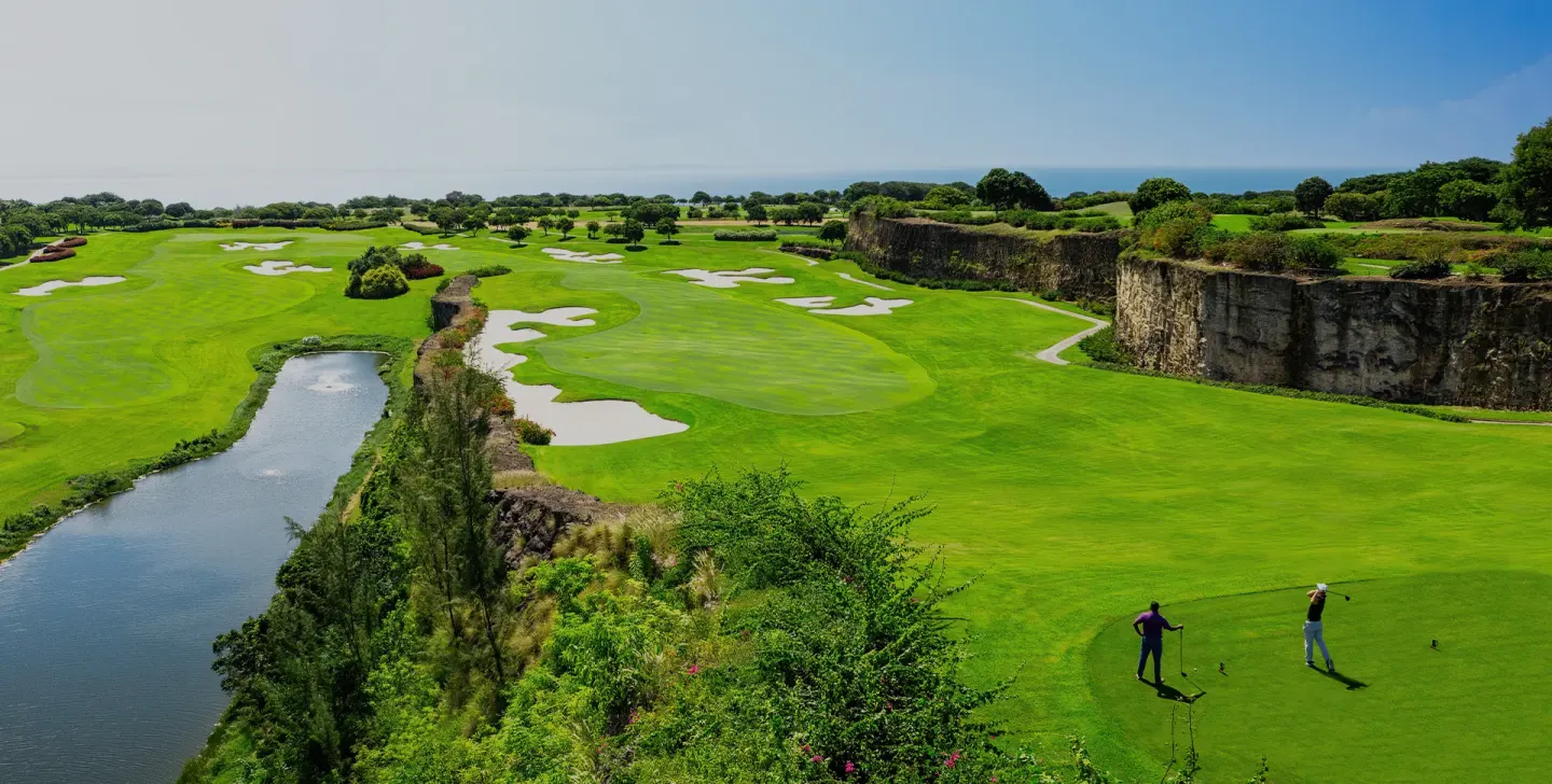 Sandy Lane Golf Course 5 Min Drive