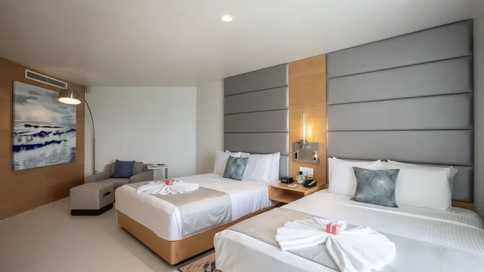 Poolview Guestroom Official 3