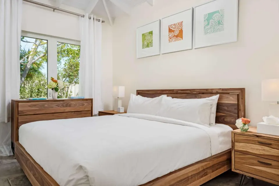 Luxury 3 Bedroom Suite Official 1