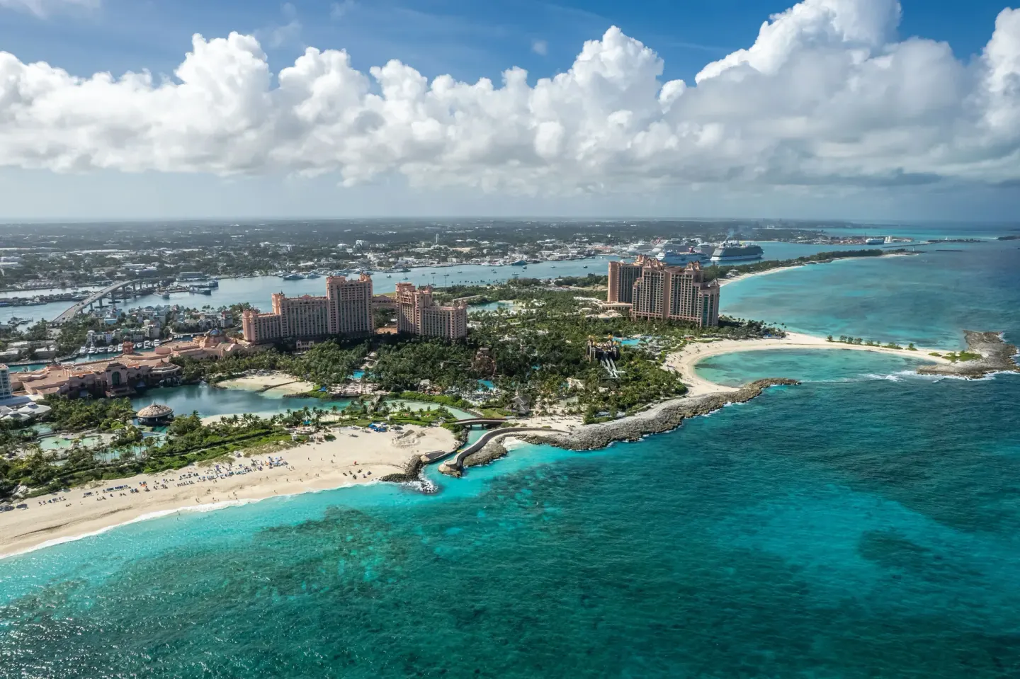 Paradise Lagoon Beach South 15 Min Walk