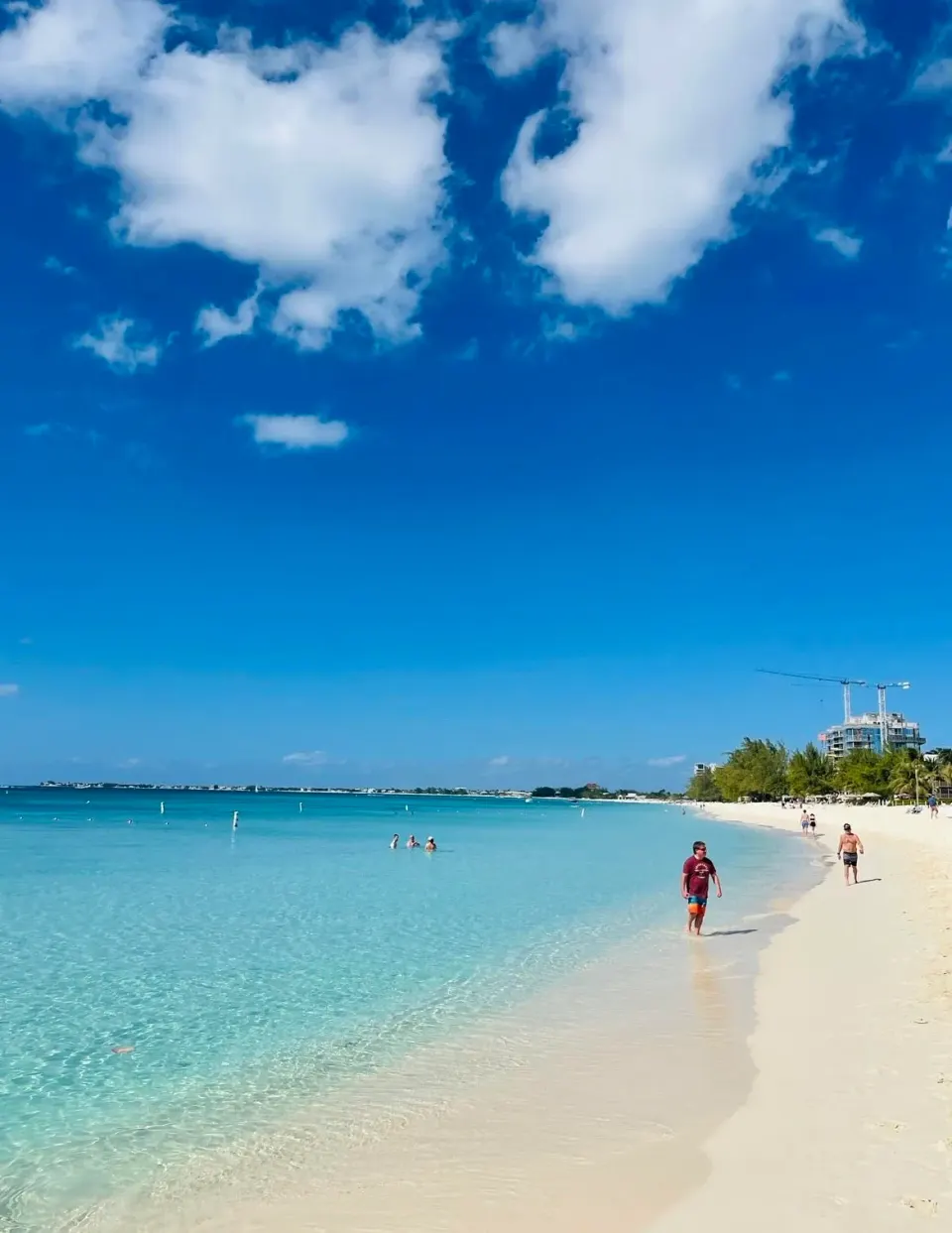 Seven Mile Beach 1 Min Walk